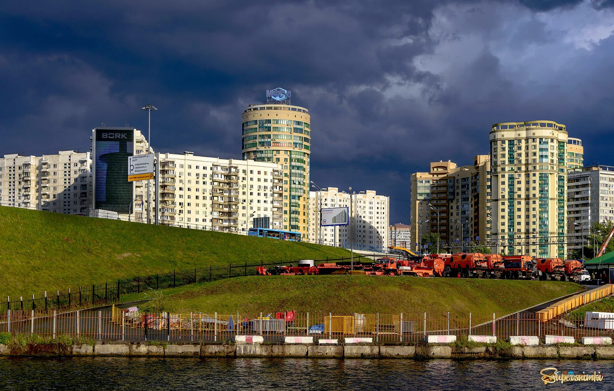 Левый берег московская область. Левобережный район Москвы. Микрорайон Левобережный Москва. Химки Левобережный район. Левобережный САО район Москвы.