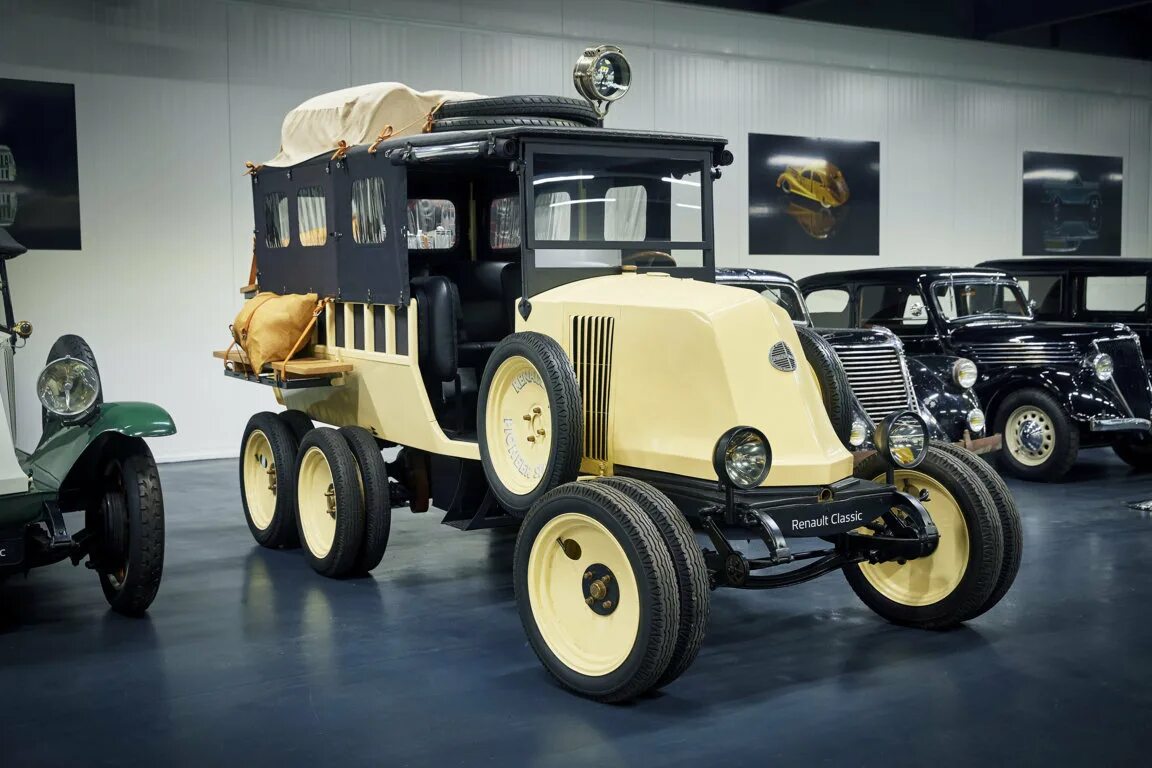 Renault type d. Renault Type MH 1924. Renault 10cv Type MH 6x6 Sahara. Renault 10cv Type MH. Renault 10 CV.