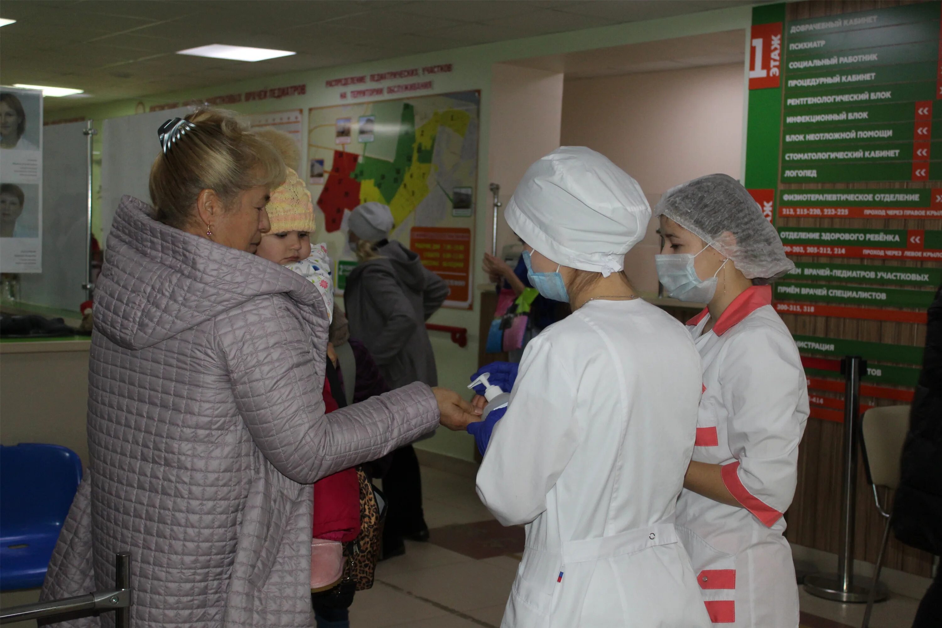 Прием врачей новочебоксарск. Новочебоксарский медицинский центр Новочебоксарск. Новочебоксарск медицинский колледж. Медики Чувашия. Волонтеры медики.