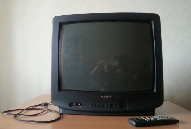 Цветной телик 2001. Телевизор samsung старый 55 см ск-214. Телевизор сони тринитрон 90-х. Видеодвойка aiwa vx-t1400. Телевизор самсунг ск-6202wtr.