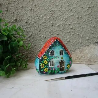 Нарисованные на камне дома