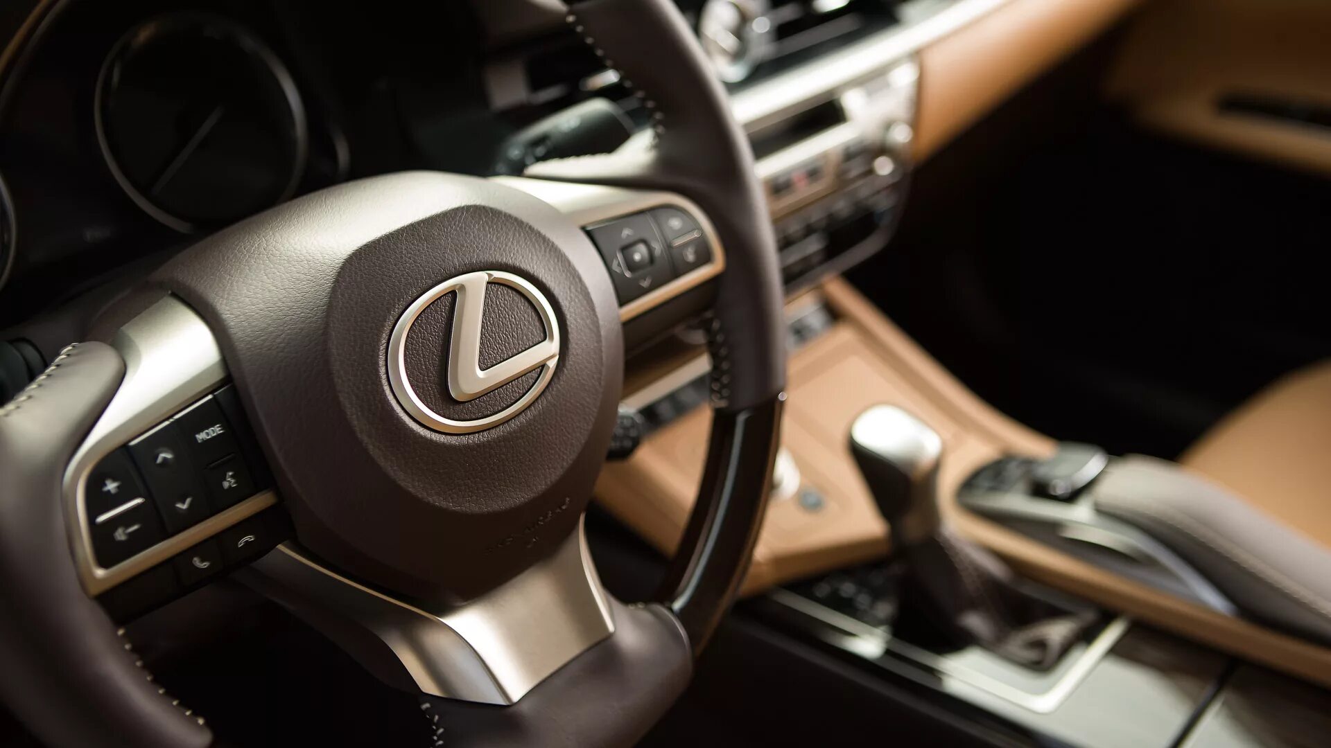 Руль лексус рх 2020. Lexus gs-f steering wheel. Новый руль лексус. Руль лексус ис 250. Руль лексус лх 470.