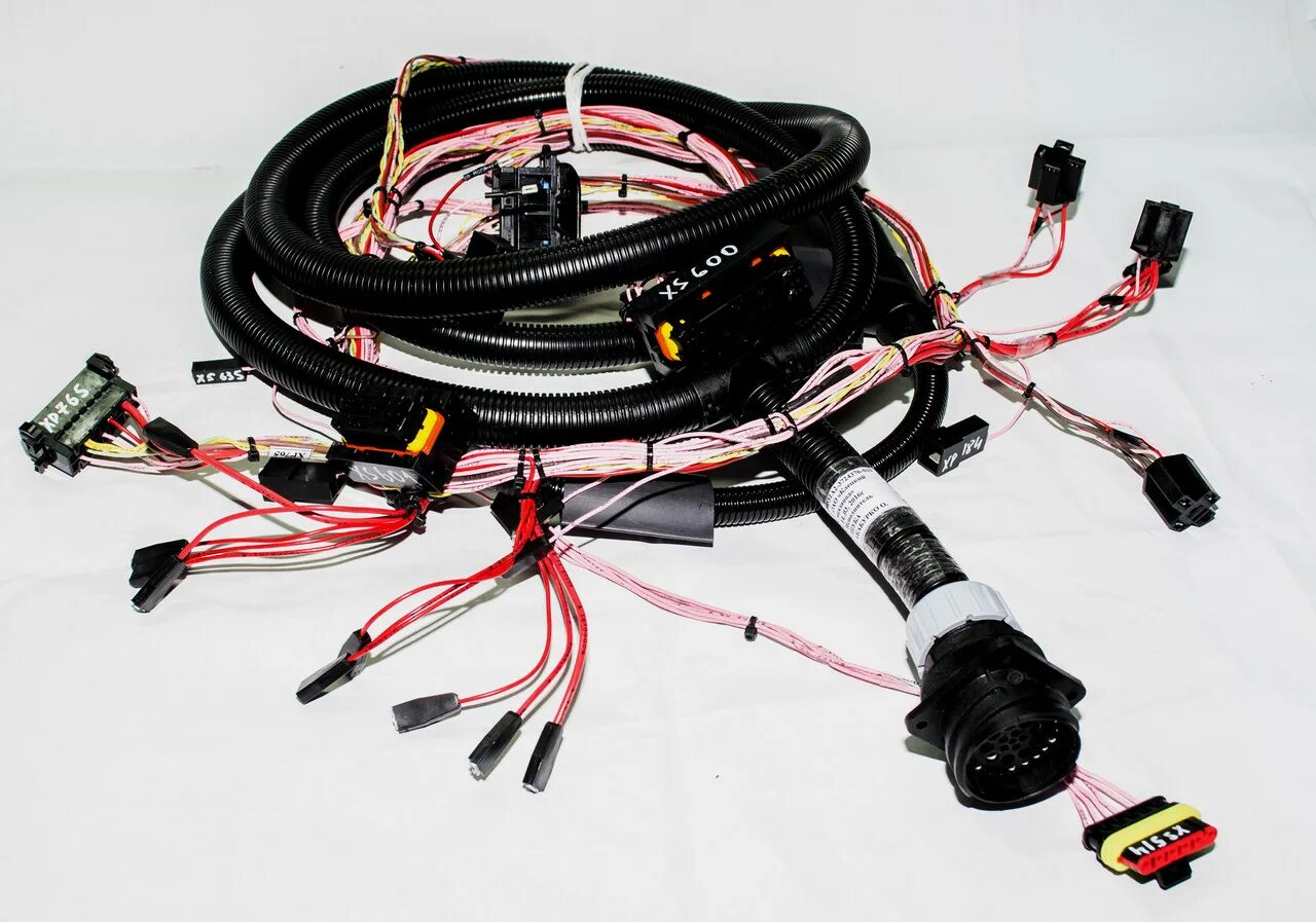 Жгут с разъемами. Жгут проводов. 21пин разъёмы жгута проводов mux4-pn. Разъем 1928404195 bosch. Разъем 1928404195 bosch.