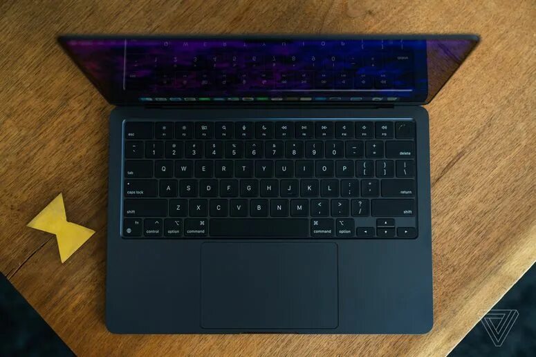 Air 13 m2 midnight. Macbook air m2. macbook air 13 m2. macbook pro 13 m2 2025. macbook air m2 2025.