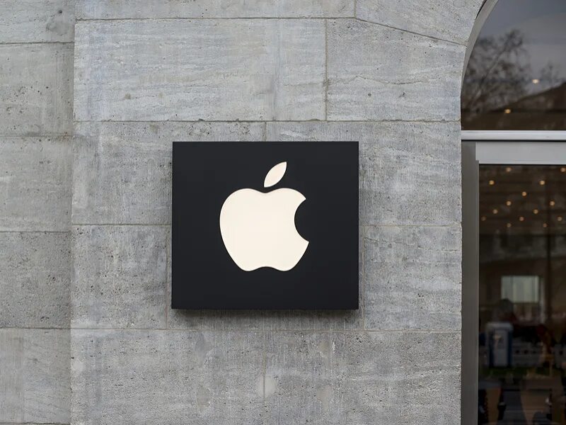 Корпорация apple. Брендинг apple. Яблоко айфон. Apple айфон компания. Значок айфона.