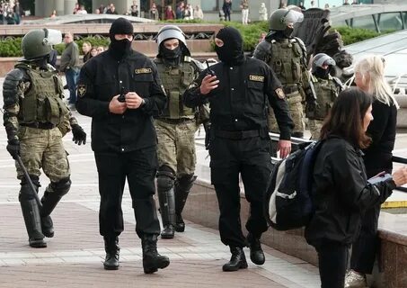 Приехал омон