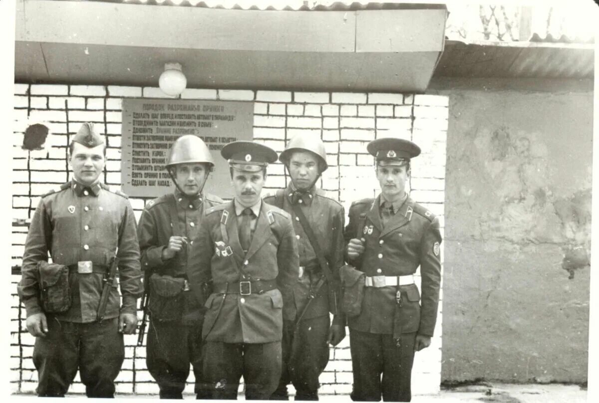 Гсвг 1981. Служба в гсвг 1984-1986 майнинген. гсвг хиллерслебен 1986. йена германия в.ч 47263 211 танковый полк. служба вармии 1984 год гсвг город майнинген.