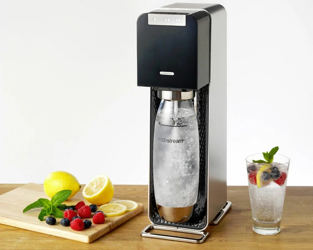 сифон-сатуратор для газирования. сифон sodastream красный. сифон sodastream revolution. прибор для газирования. Sodastream sou 001.