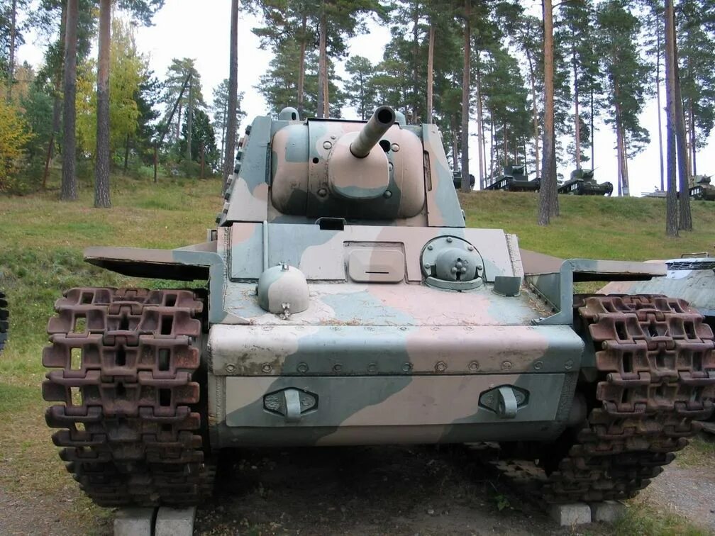 Кв 1 э. Кв-1 экранированный. Кв-1 экранированный финский. Финский танк кв-1. Танк кв-1 экранированный.