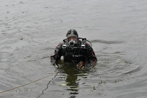 Нашли водолаза