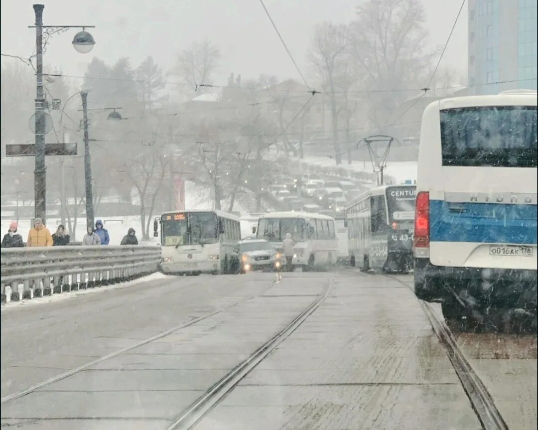 Глазковский мост Иркутск. Снегопад в Иркутске.