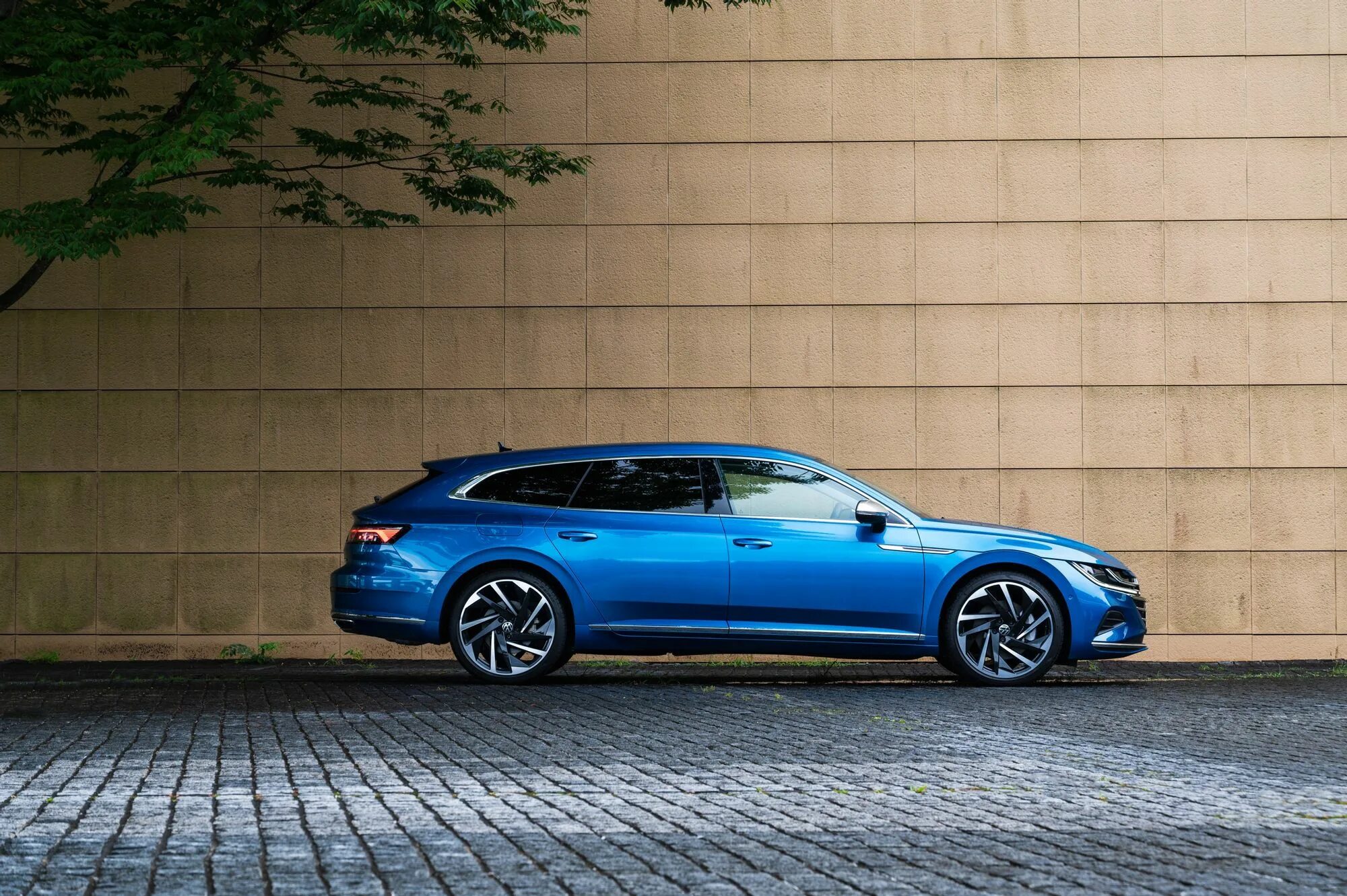 Шутинг брейк. VW Arteon 2021. Артеон шутинг брейк 2021. Volkswagen Arteon 2021 универсал. Volkswagen Arteon r shooting Brake.