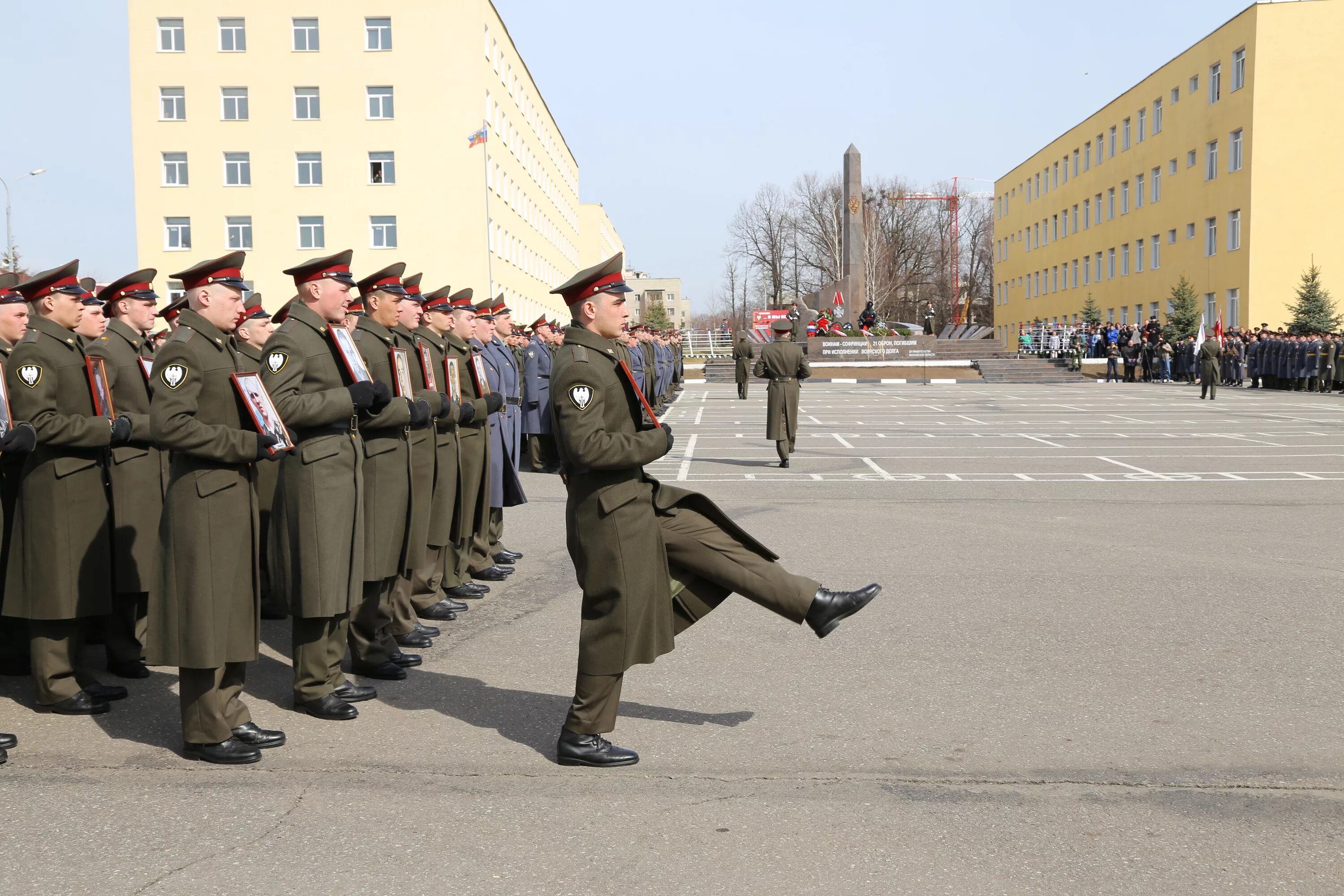 Военный стол