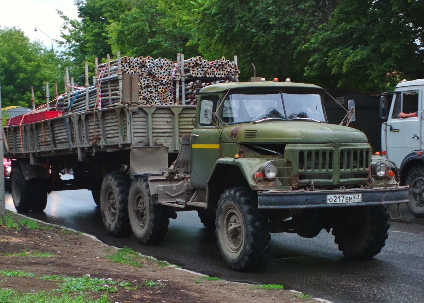 Почему зил 131. ЗИЛ 131 седельный. ЗИЛ 131 тягач. ЗИЛ 131 военный седельный тягач. ЗИЛ 131 полуприцеп.