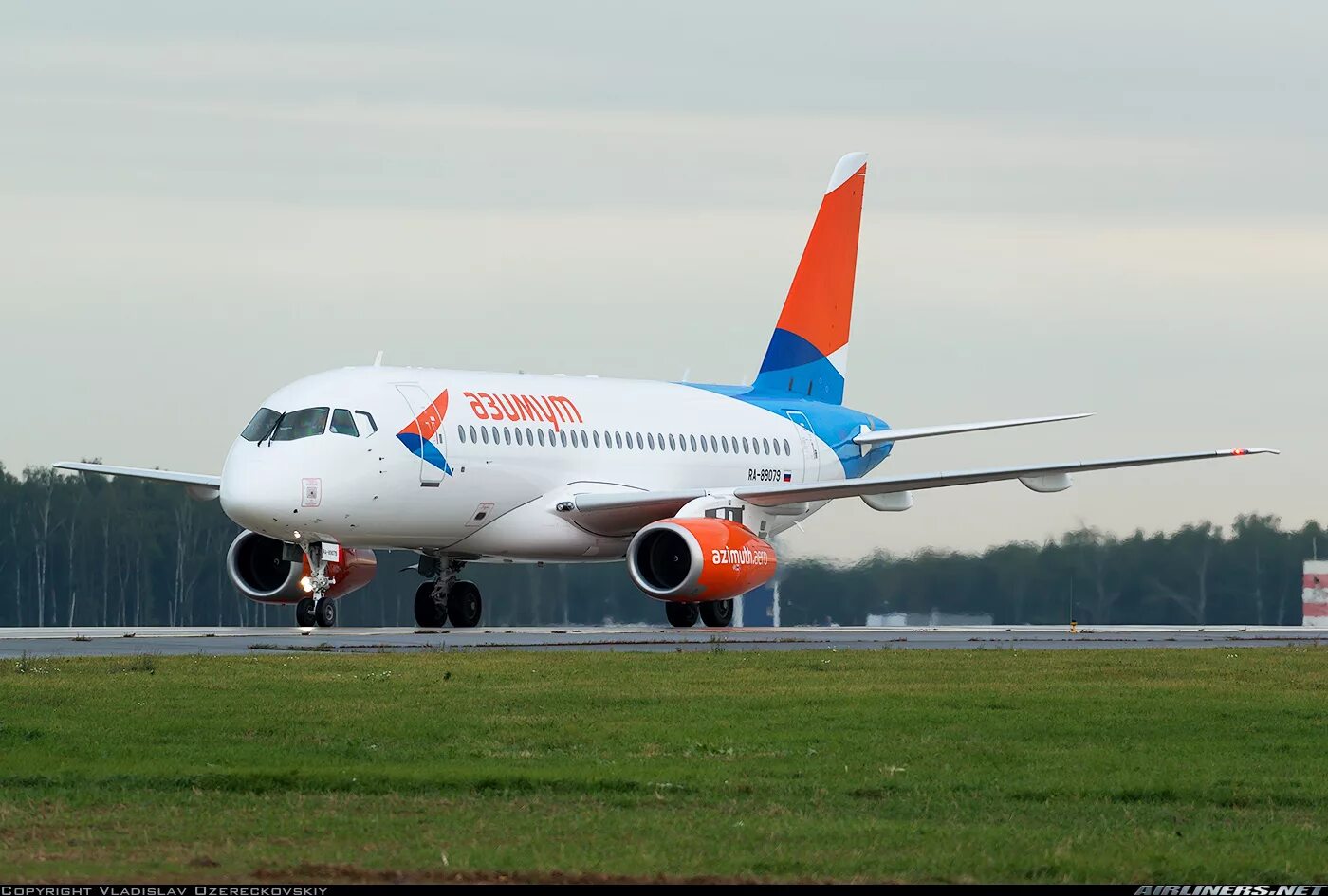 Ssj азимут. Ssj 100 азимут. ssj-100 самолет азимут. сухой суперджет 100-95 азимут. суперджет 100 самолет азимут.