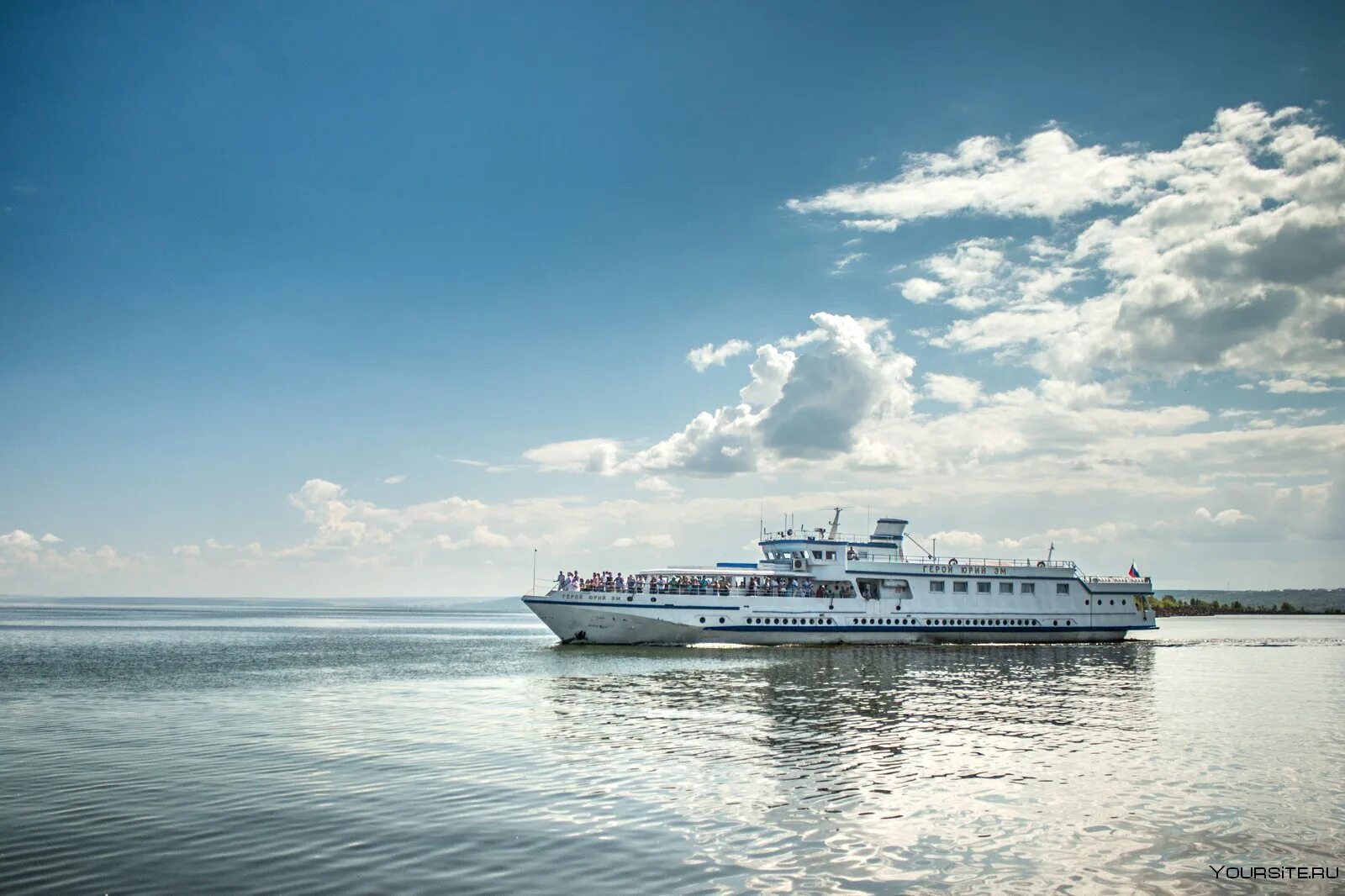 Песня в море ходят пароходы