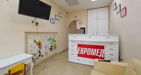 Космонавтов 27г