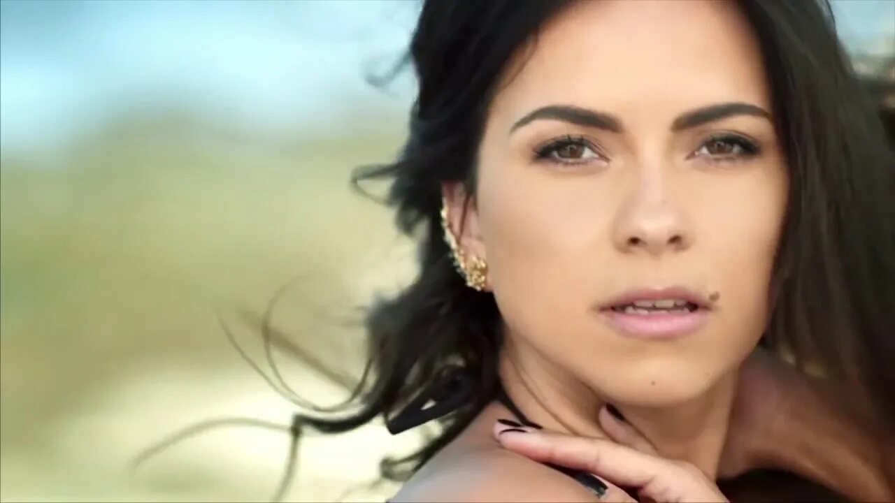 Inna j balvin. Inna balvin. Inna j balvin cola. Inna feat. Inna 2019.