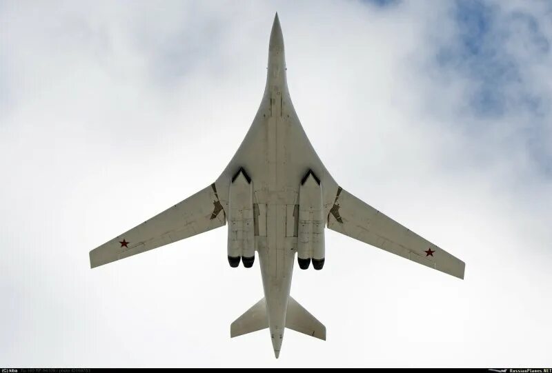 Белый лебедь самолет ту 160. Лебедь самолет ту 160. Ту-160 белый лебедь. Ту-160 сверхзвуковой белый лебедь. Ту-160 белый лебедь.