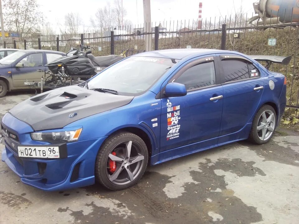 Лансер 10 какие шины. Mitsubishi lancer 10 расширение кузова. митсубиси лансер 10 расширение арок. расширение кузова лансер 10. ланцер 10 расширение.
