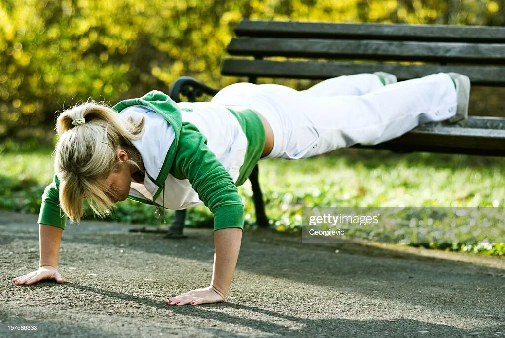 Котик делает зарядку. Картинки где дети выполняют упражнения. Физически развитый ребенок. Утренняя зарядка в детском саду. Включи смешную зарядку.