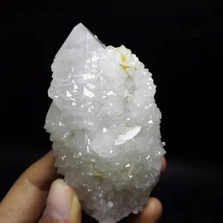 Белый кварц