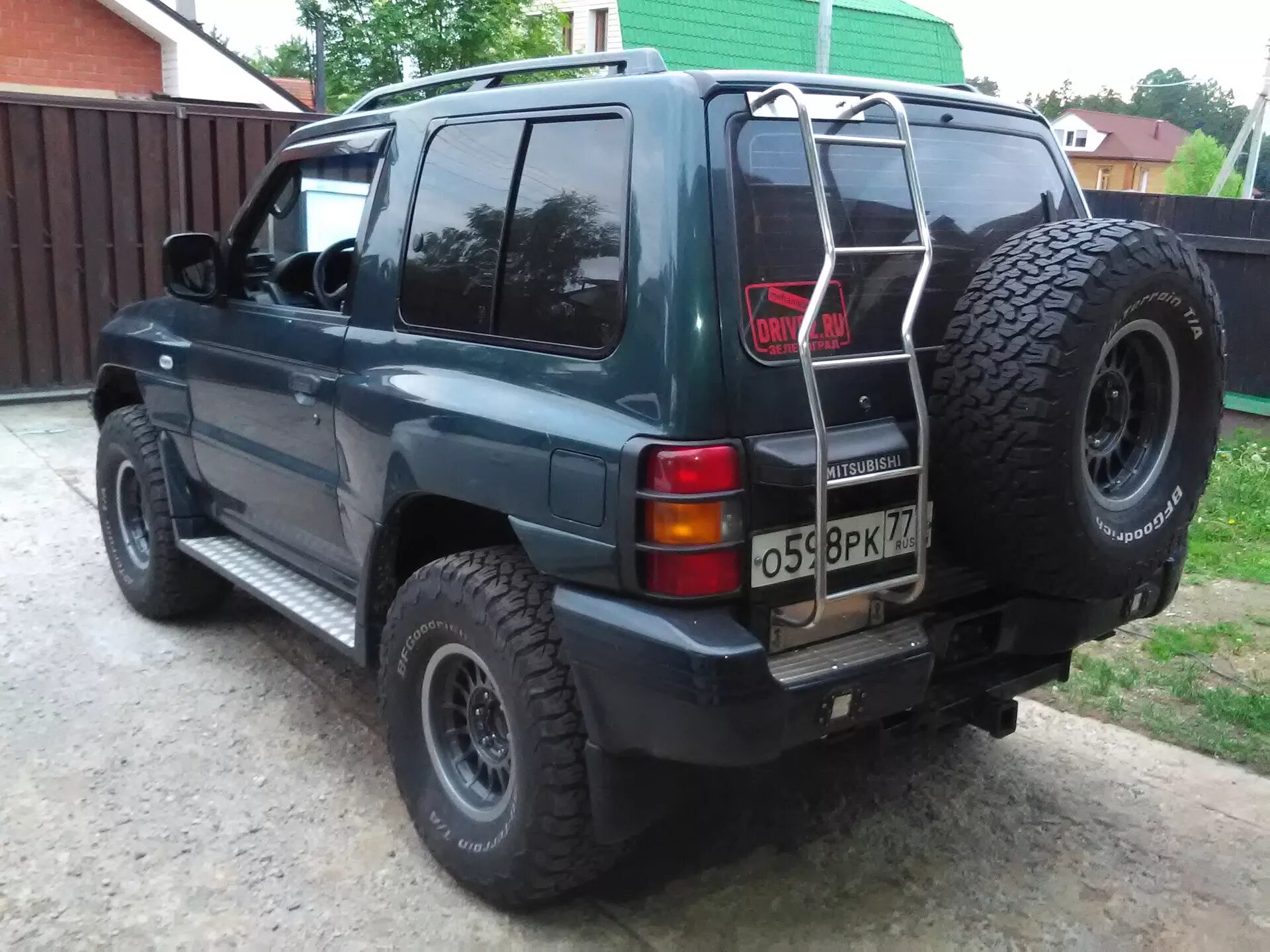 Паджеро коротыш купить. Pajero 2 коротыш. Паджеро 2 коротыш. Мицубиси Паджеро 2 коротыш. Mitsubishi Pajero 2 Рестайлинг коротыш.