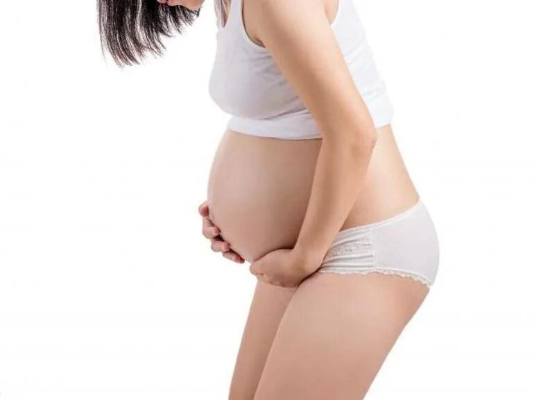 Тянущие боли 40 недель. У беременной болит живот. У беременной колит в животе. Беременные женщины. Беременный живот.
