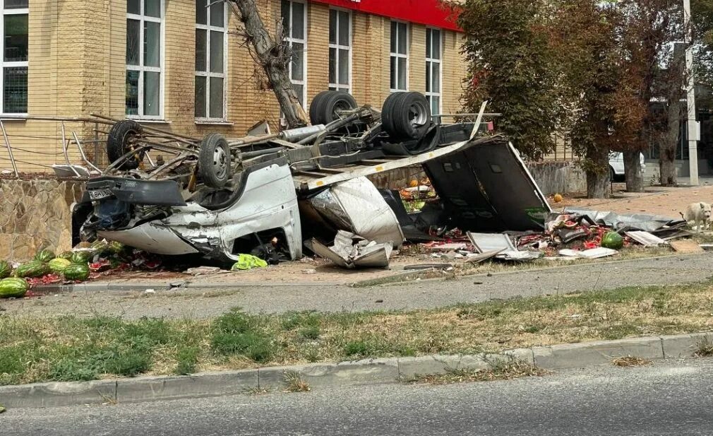 Авария сегодня в железноводске на чапаева. Авария в Железноводске 11 июня. Авария в Железноводске сегодня. Авария Железноводск 2114.