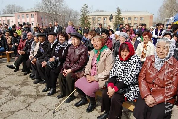 Гисметео саратовская область питерка на 14 дней. Население Питерки Саратовской области. Питерка село население. Кишкенеколь. Деревня Кишкенеколь.