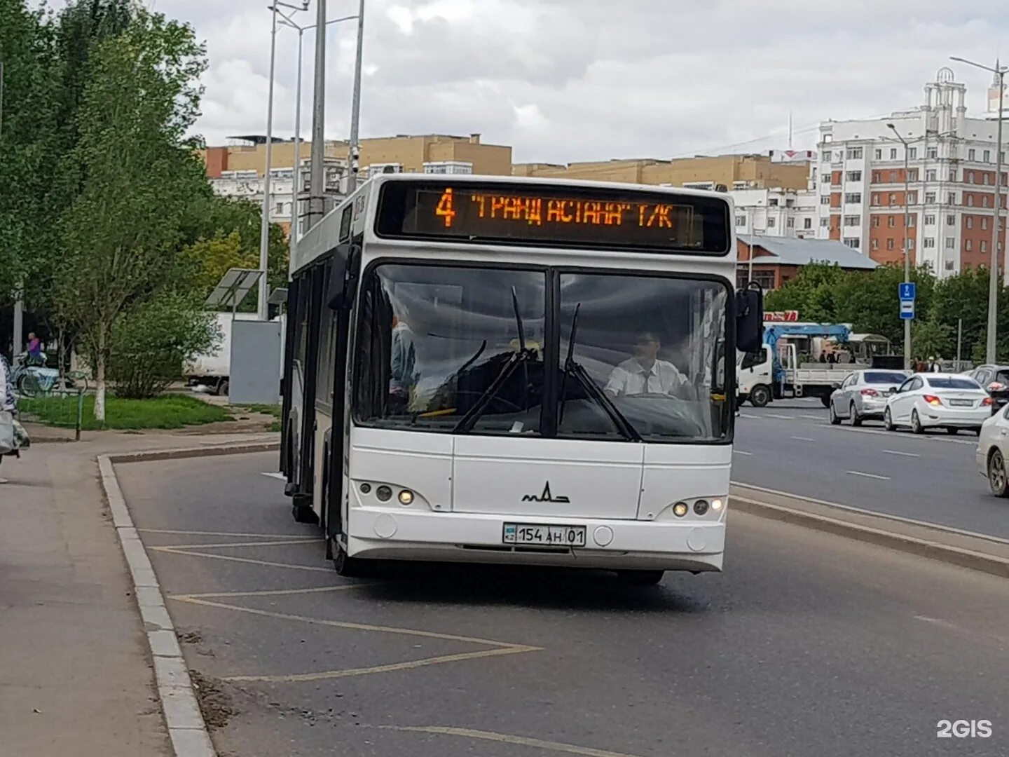 Автобус астана время. Автобус 04. Автобус Астана. Маршрутка 4. Автобус 72.