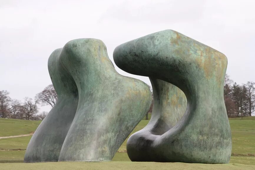 Large forms. «рельефная голова» генри мур. Генри мур мать и дитя скульптура. Createuser / nocreateuser атрибуты роли. Скульптор гагосян.