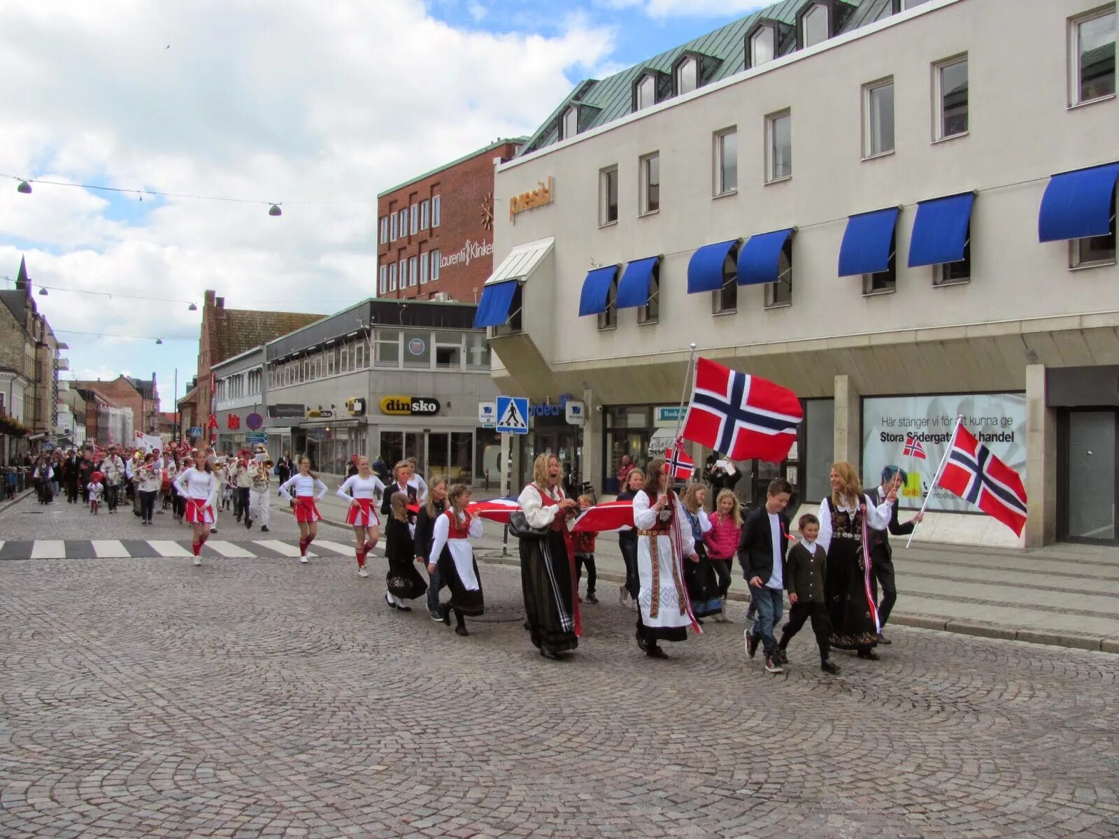 Эмиграция в норвегию. Мигранты в норвегии. Арабы в норвегии. Иммигранты в норвегии. Эмиграция в норвегию.