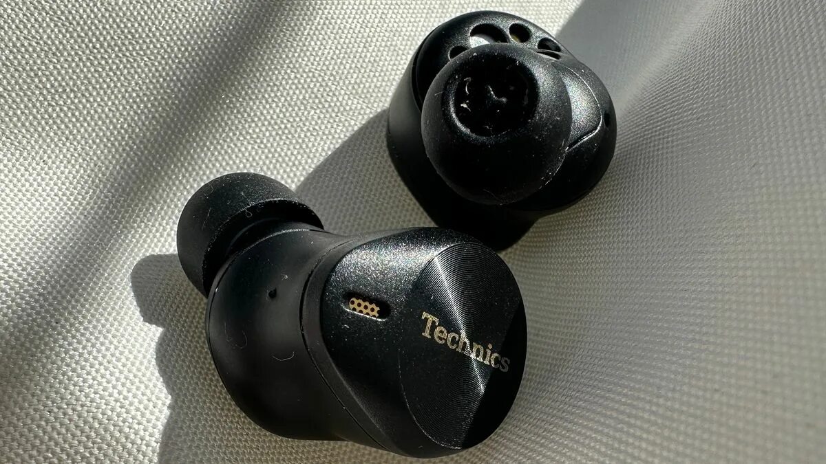 Technics az100. Technics az80. technics eah-az70w.