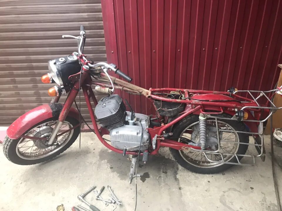 Ява 634 заливает. Ява 634 разобранная. ява в разобранном виде. jawa 634 разбор на запчасти фото. есть ли полуавтомат на яве 634-01.