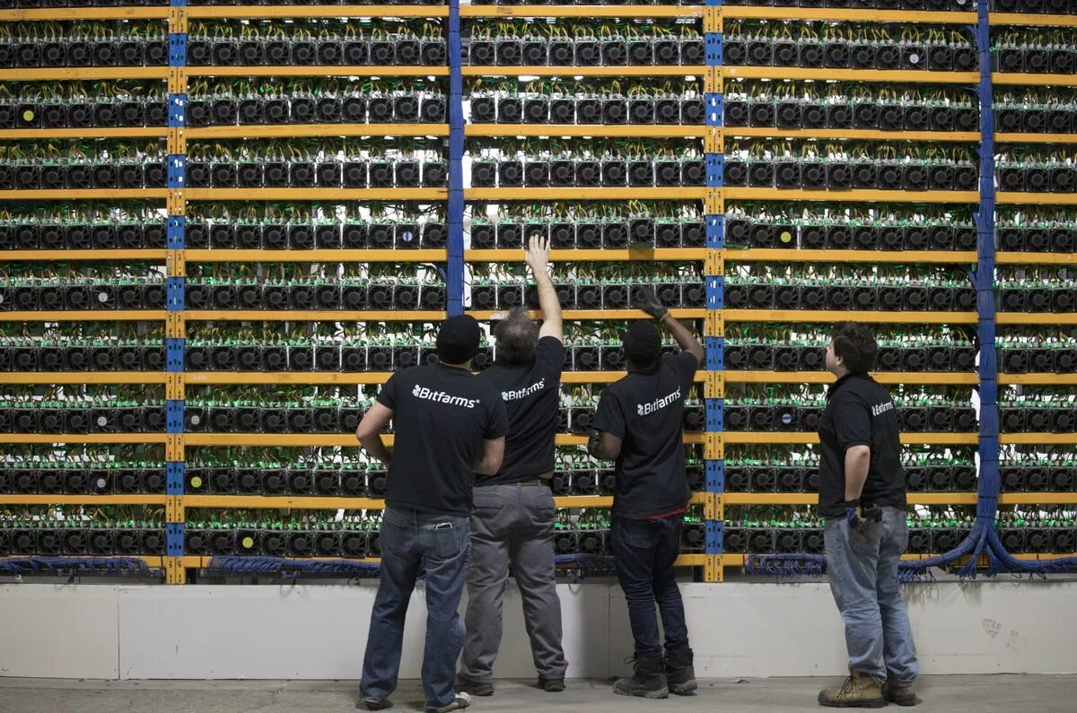 Биткоин новости сейчас. Bitfarms майнинговая компания. майнинг ферма. майнинг криптовалюты. биткоин майнинг.
