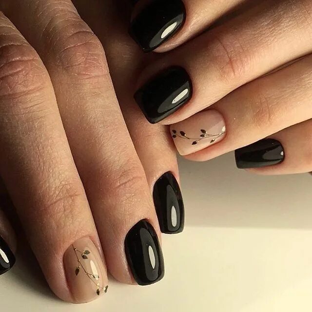 Маникюр черно бежевый дизайн Get fantastic pointers on "trending nail designs nailart". They are on call for