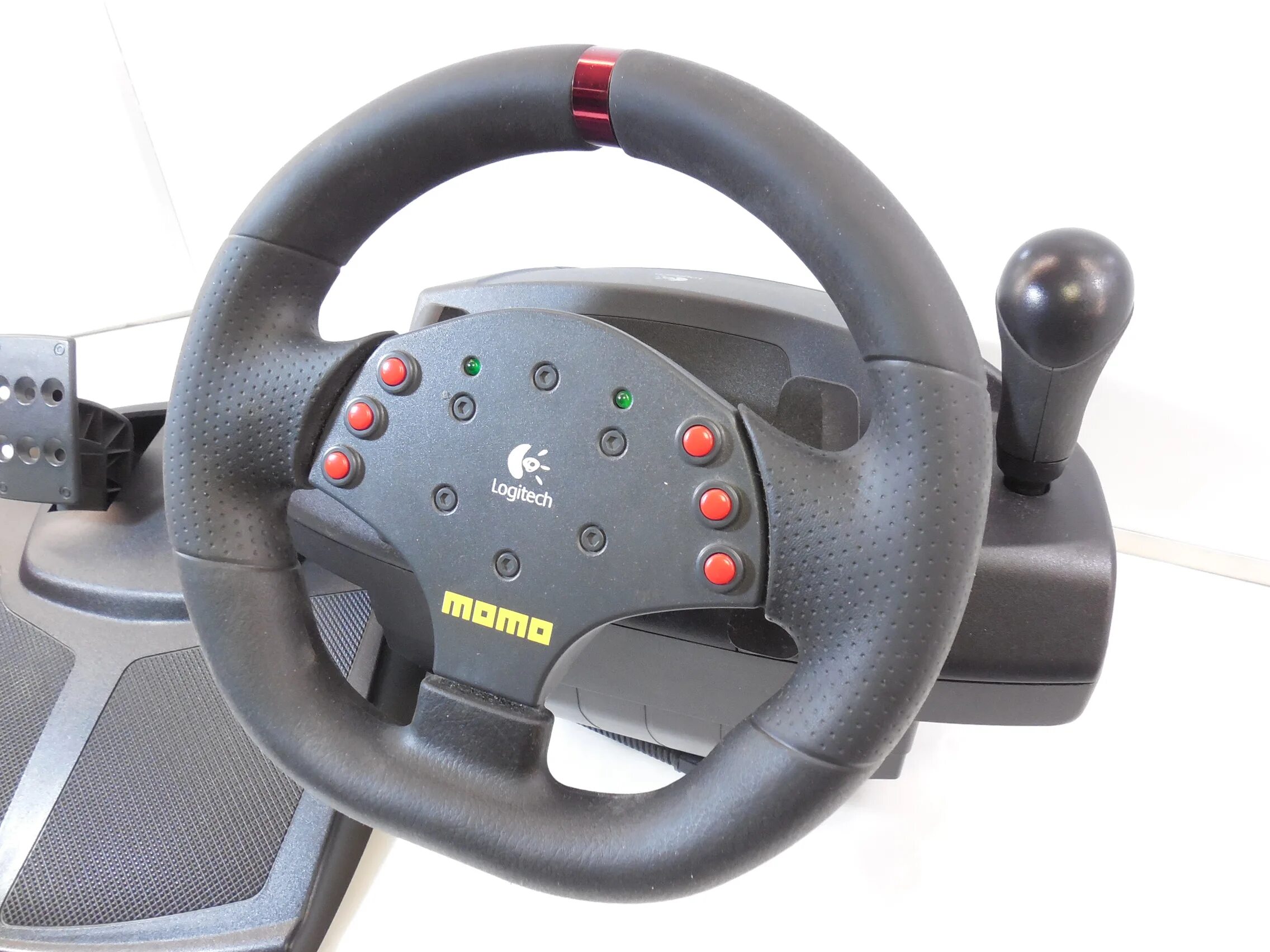 Игровой руль Logitech Momo. Logitech Momo Racing Force feedback Wheel. Логитеч МОМО руль. Руль Logitech Momo Racing Force.
