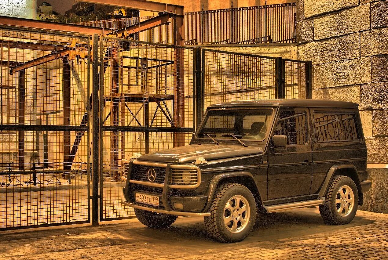 Замков гелендваген. Mercedes Benz g463. Mercedes Benz g class 3 Doors. Гелик w463. Гелендваген 463.