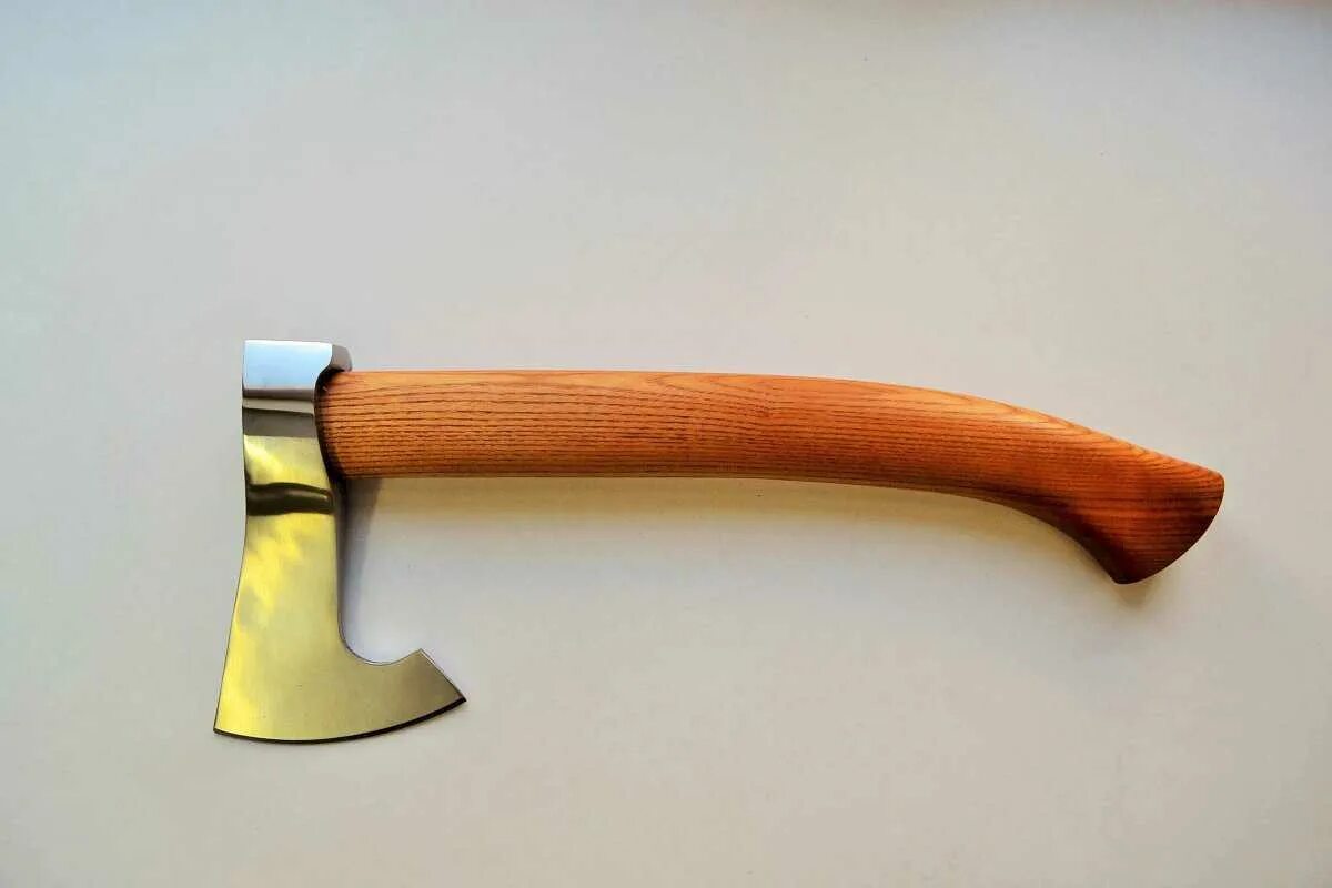 Дизайнерские топоры. Топор викинг самодел. Старинные топоры. Топорик из старого топора. Самодельная форма топора.