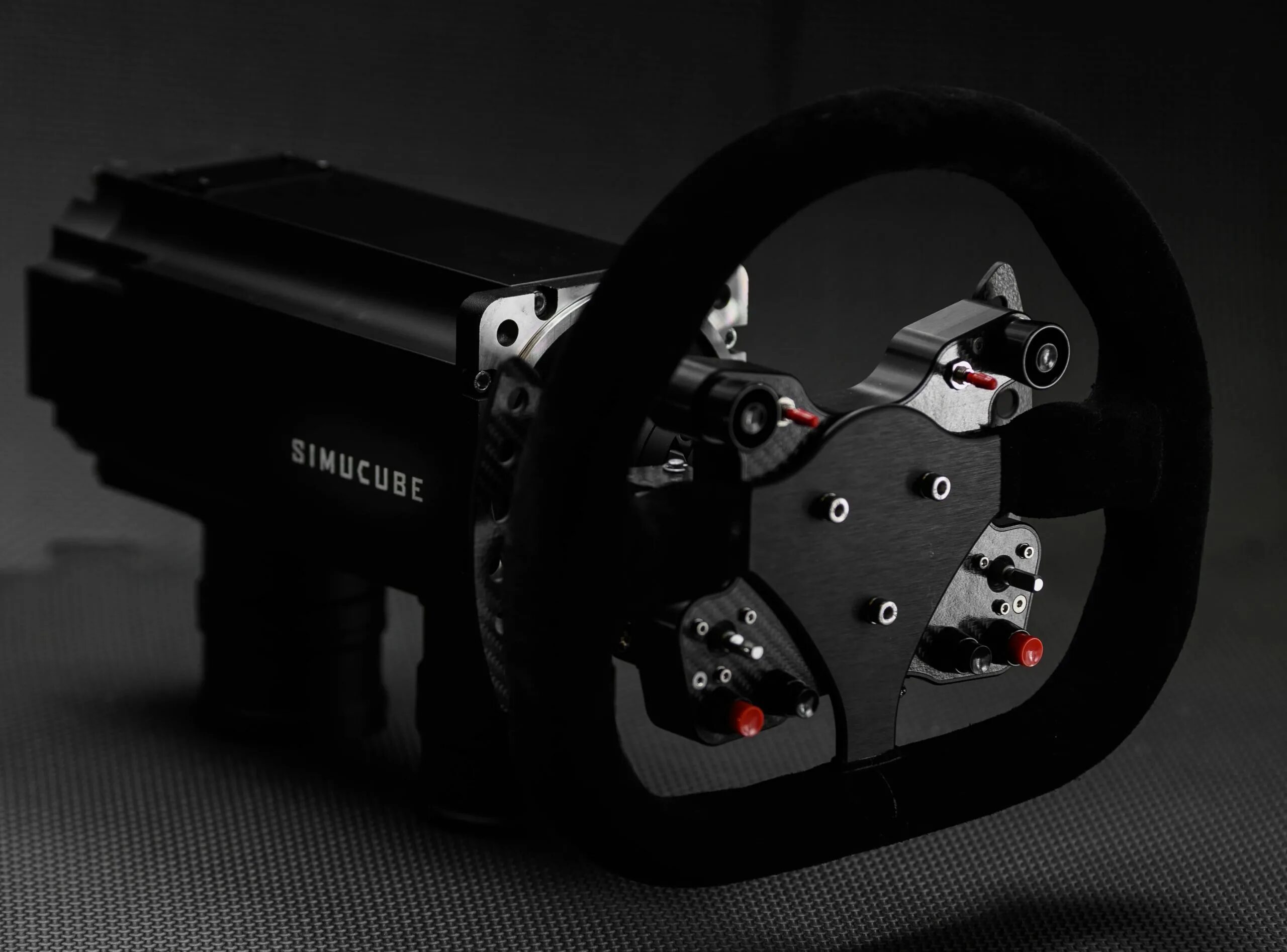 Ultimate c 2.4 g. SIMUCUBE. SIMUCUBE Ultimate. SIMCUBE 2 Pro. SIMCUBE или Fanatec.