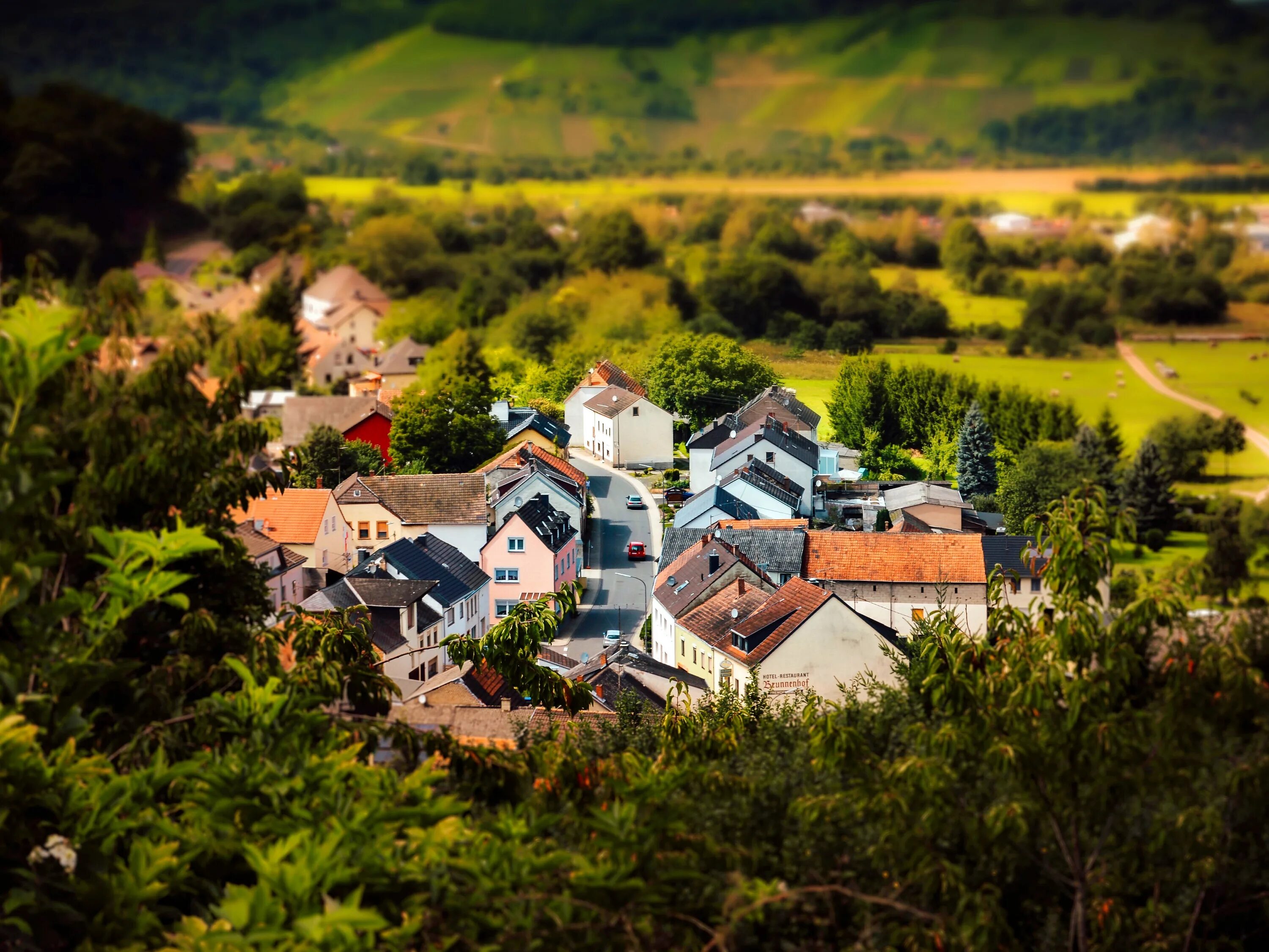 Here village. Деревня эз Франция. Деревня ландскейп. Тилт шифт пейзаж. Сельская местность.