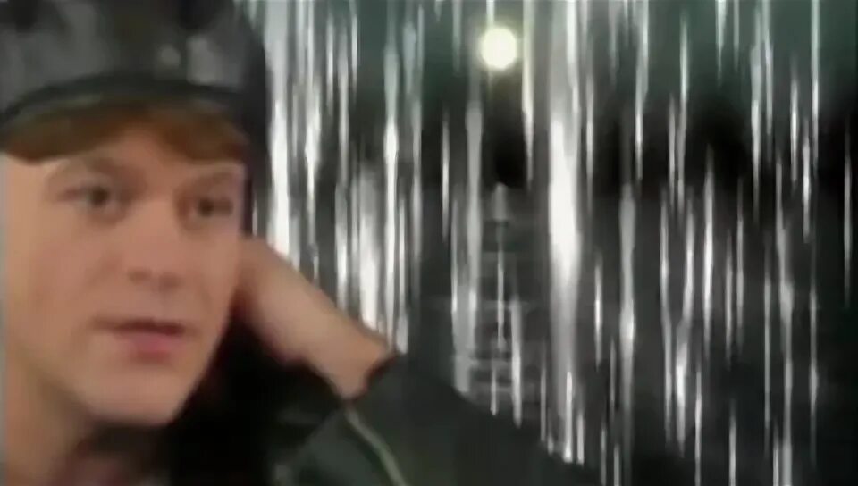 девушка мечтает о море. девушка на берегу фэнтези. виктор королев обложки альбомов. красивый пейзаж с девушкой. натали певица ветер с моря дул.