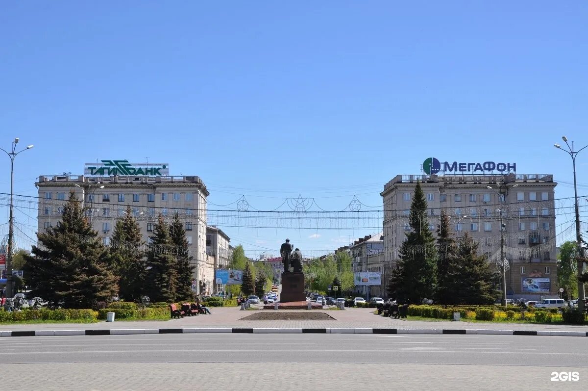 проспект ленина нижний тагил. театральная площадь тагил. три площади нижнего тагила. центр города нижний тагил площадь. центральная площадь нижний тагил.