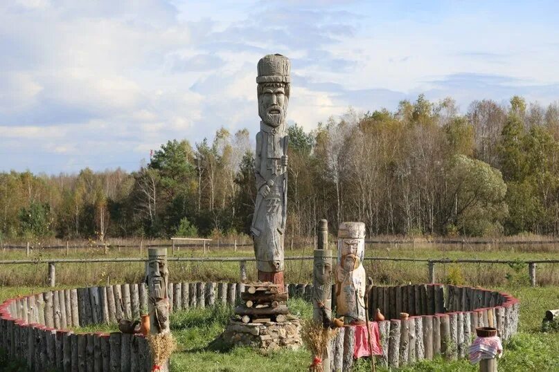 Красотынка калужская область капище. Красотынка калужская область капище. Капище калужская область. Храм огня сварожича, калужская область. Красотынка калужская область капище.