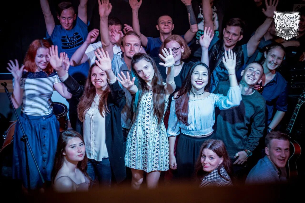 Памятник мемориал. Лазовский район село лазо. Памятник герою. Карстовые воды. Река белая.