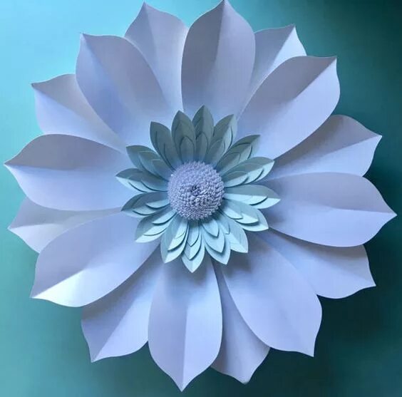 Композиции из бумажных цветов. Обьемныецветыизбьумаги. Бумага пластика цветов. Объемная композиция из бумаги цветы. Большие объемные цветы из бумаги белые.