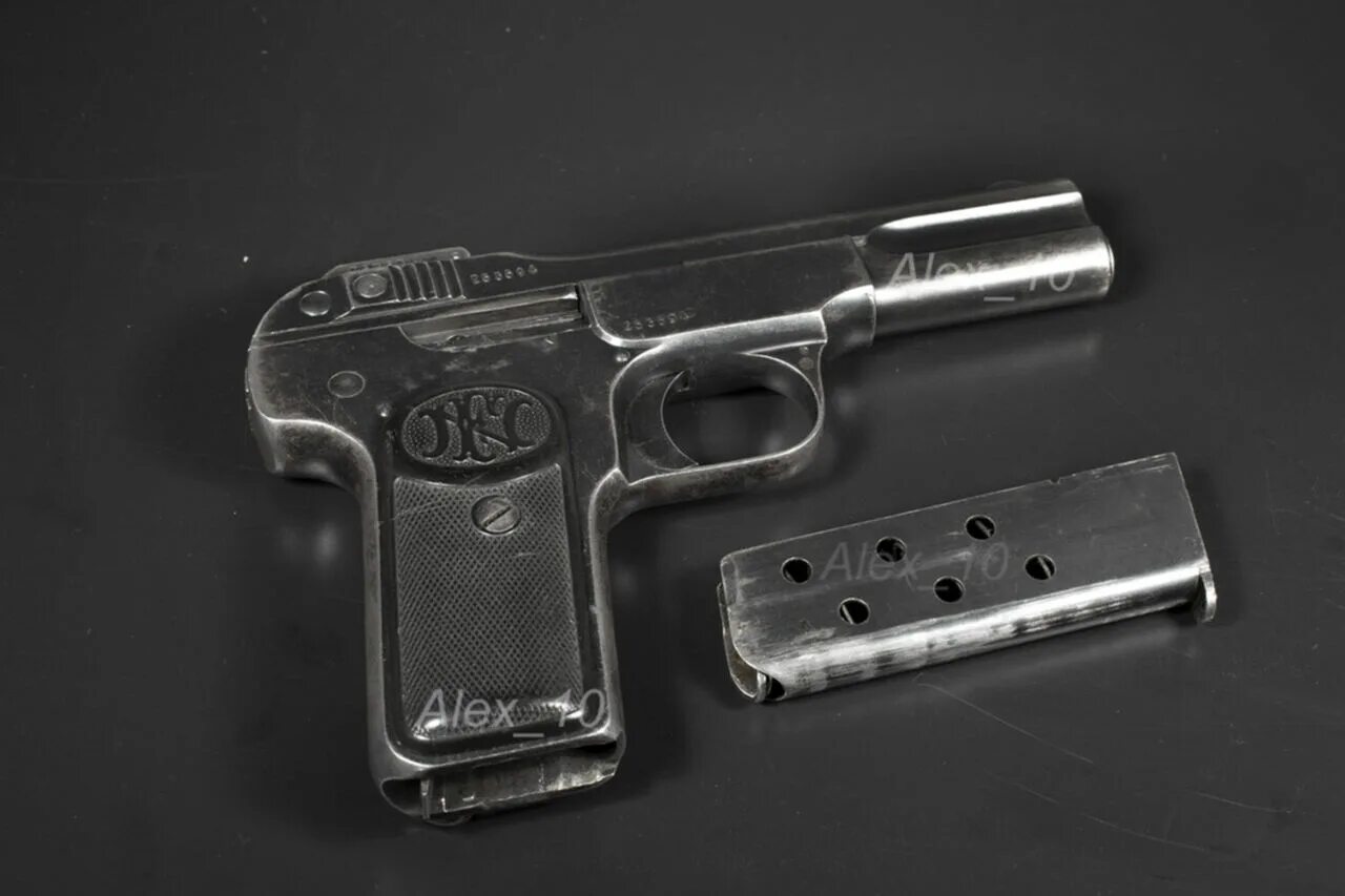 Фото browning. Browning FN 1900. Браунинг ММГ. Browning 1900 страйкбол. Браунинг 1926-1927.