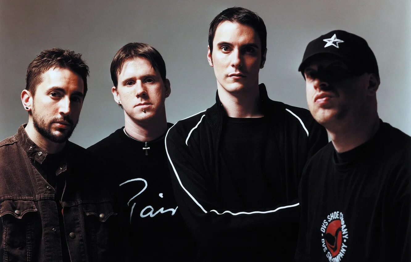 Breaking be. Группа Breaking Benjamin. Breaking Benjamin 2021. Breaking Benjamin 2000. Breaking Benjamin фотосессии.
