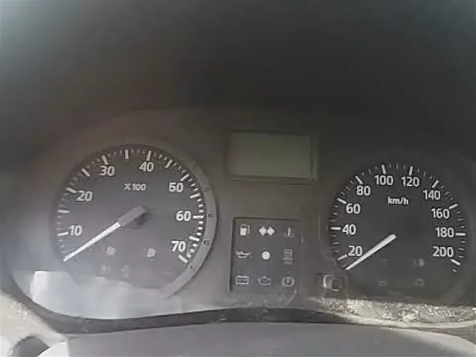 Логан тупит при разгоне